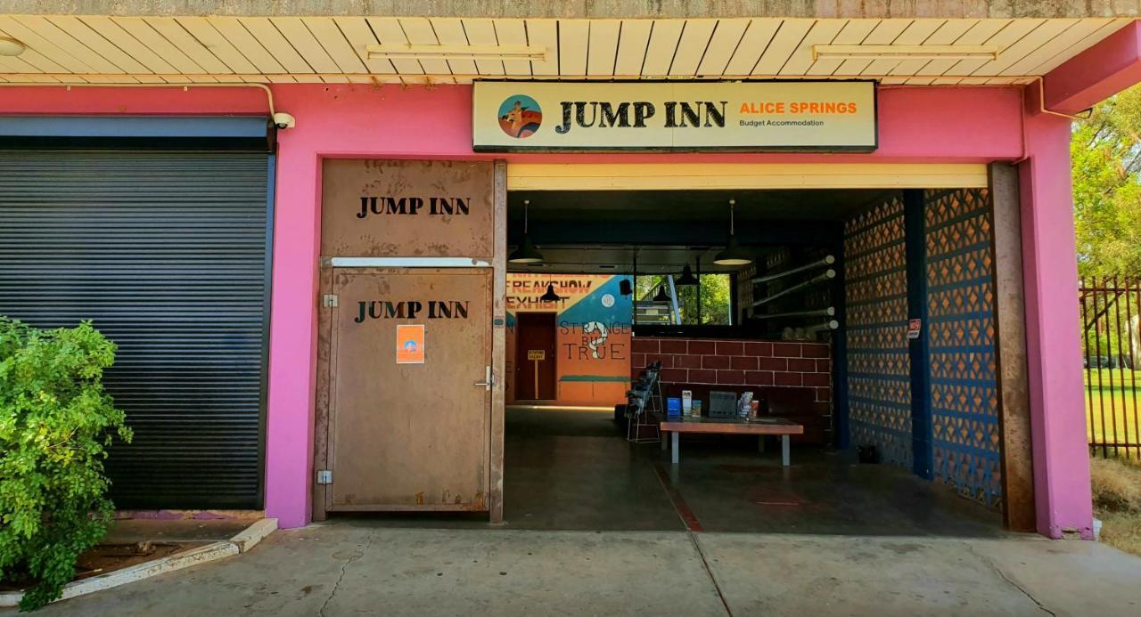 Jump Inn Alice Budget Accommodation Alice Springs Kültér fotó