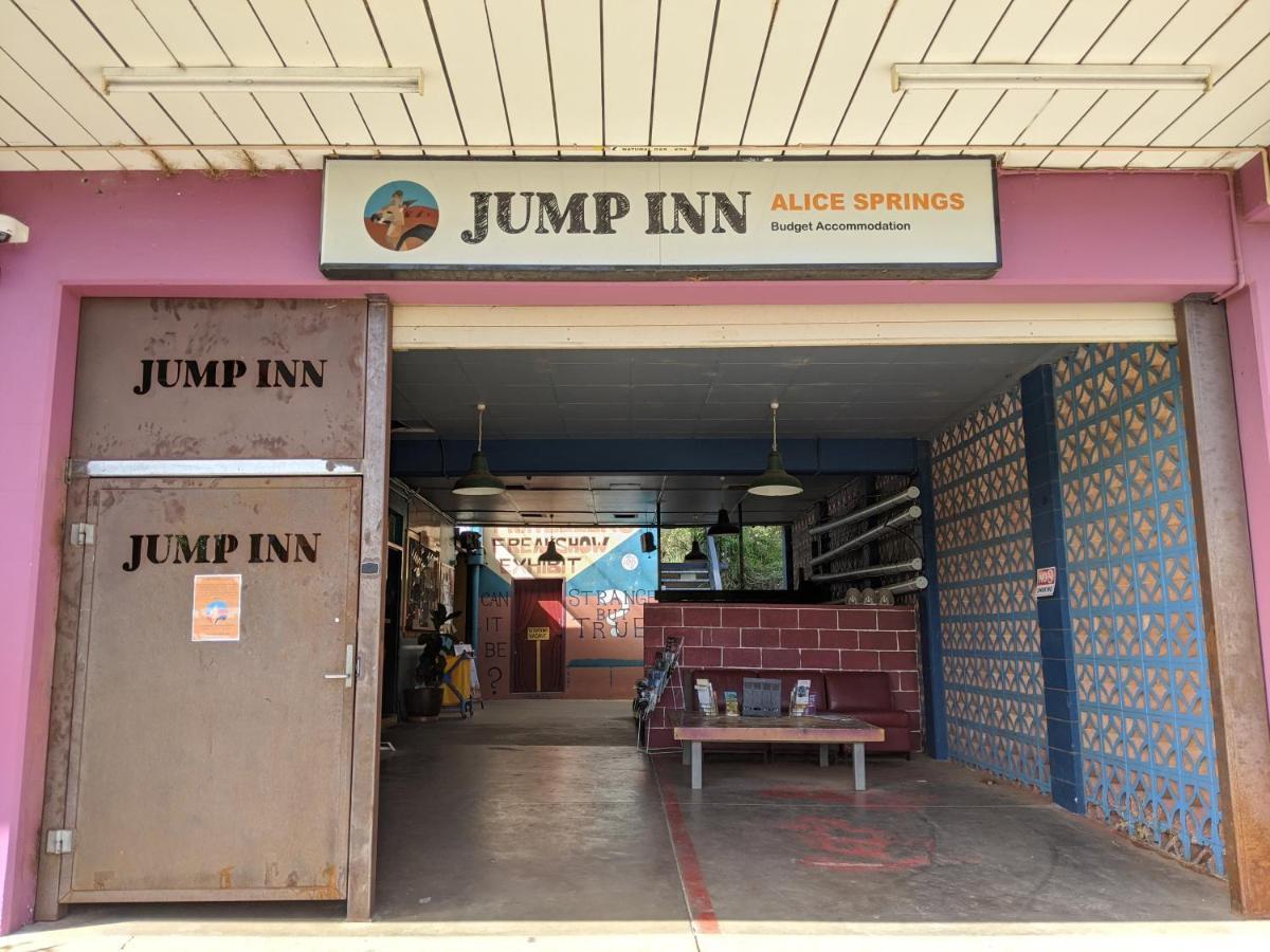 Jump Inn Alice Budget Accommodation Alice Springs Kültér fotó