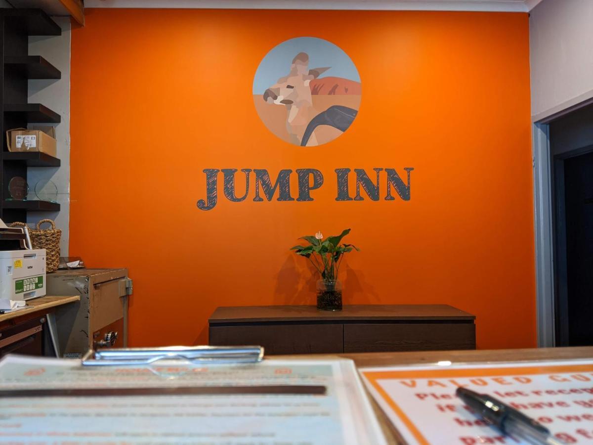 Jump Inn Alice Budget Accommodation Alice Springs Kültér fotó